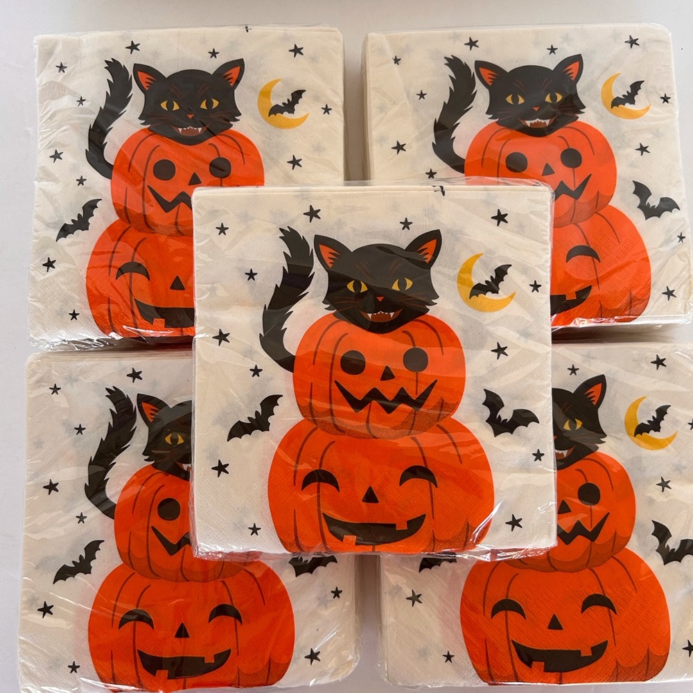 HALLOWEEN DINNER NAPKINS BUNDLE OF FIVE PACKAGES NWT